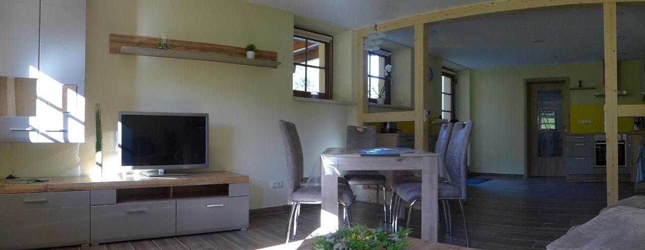 Ferienwohnung Aus-Zeit Auf Dem Lande Bad Gottleuba Εξωτερικό φωτογραφία