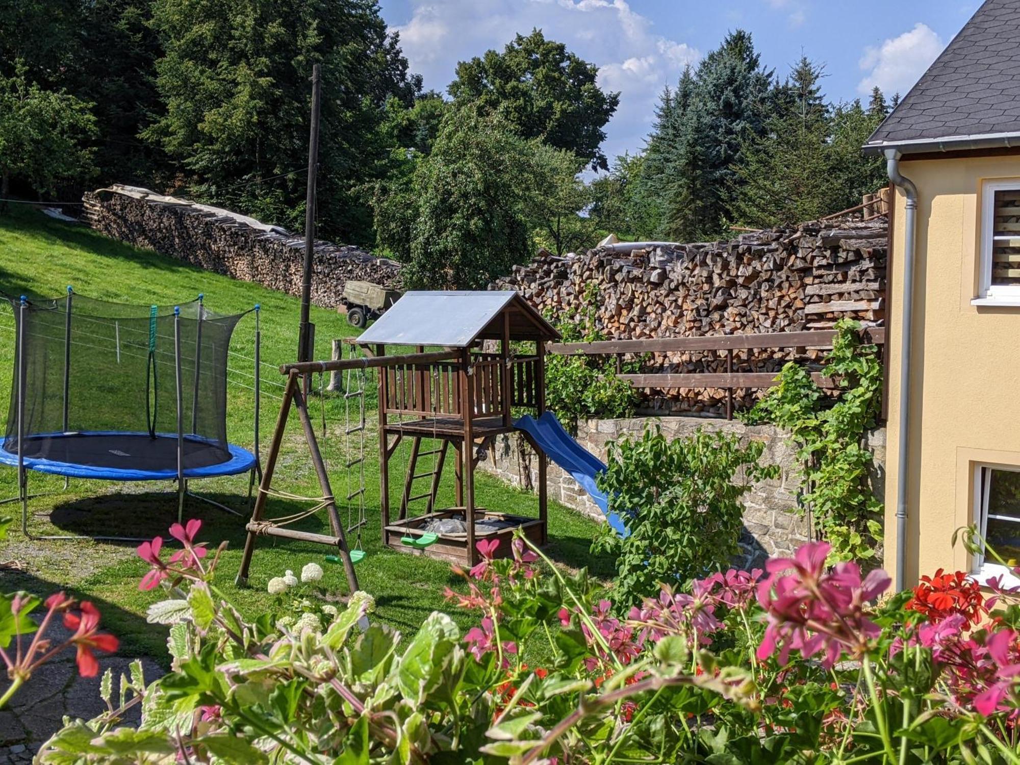 Ferienwohnung Aus-Zeit Auf Dem Lande Bad Gottleuba Εξωτερικό φωτογραφία