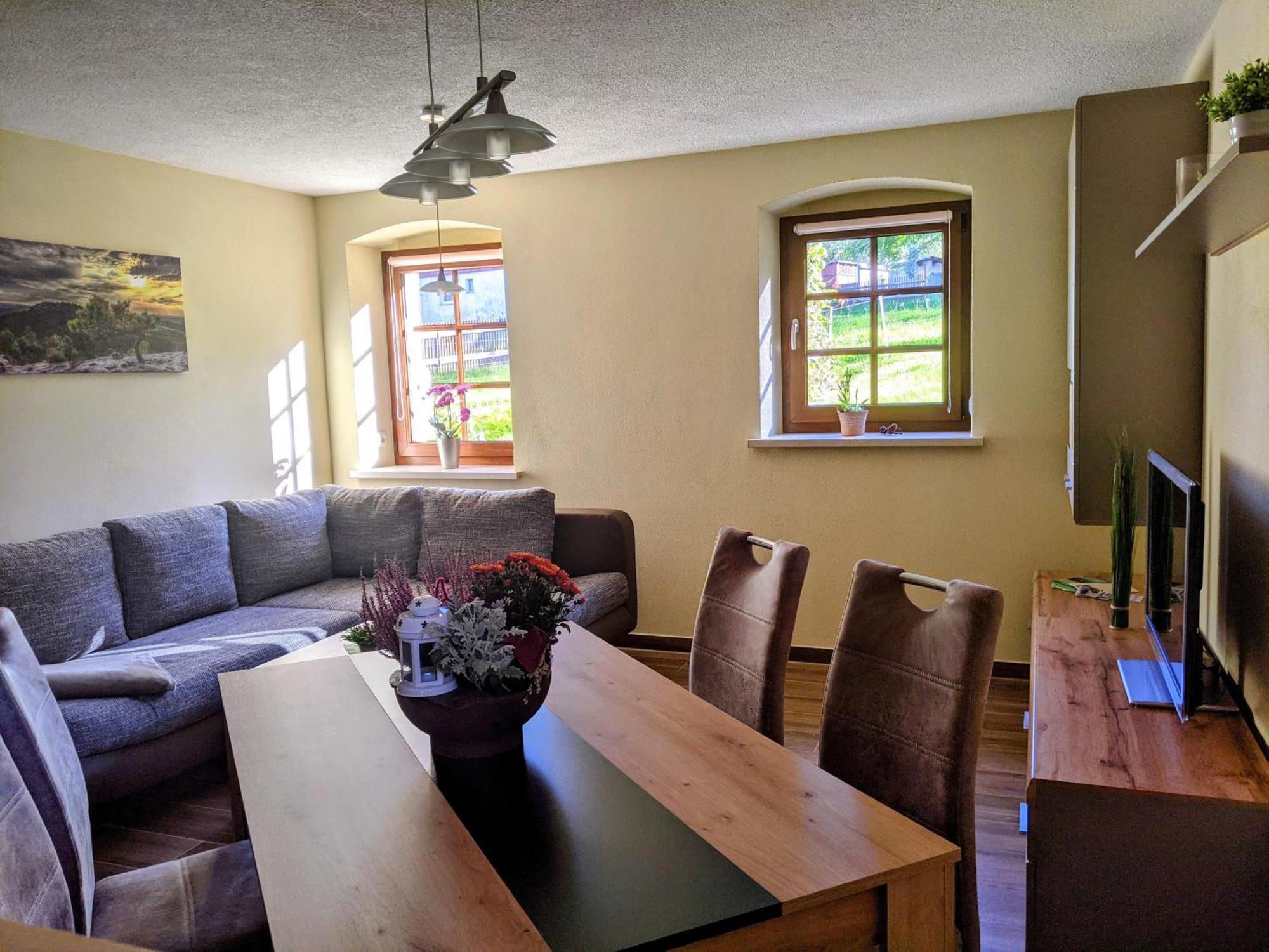 Ferienwohnung Aus-Zeit Auf Dem Lande Bad Gottleuba Εξωτερικό φωτογραφία